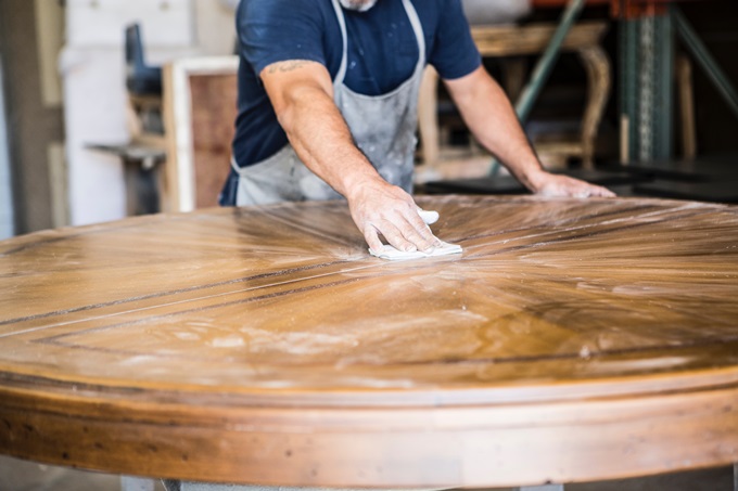 Renovating a wooden table step by step